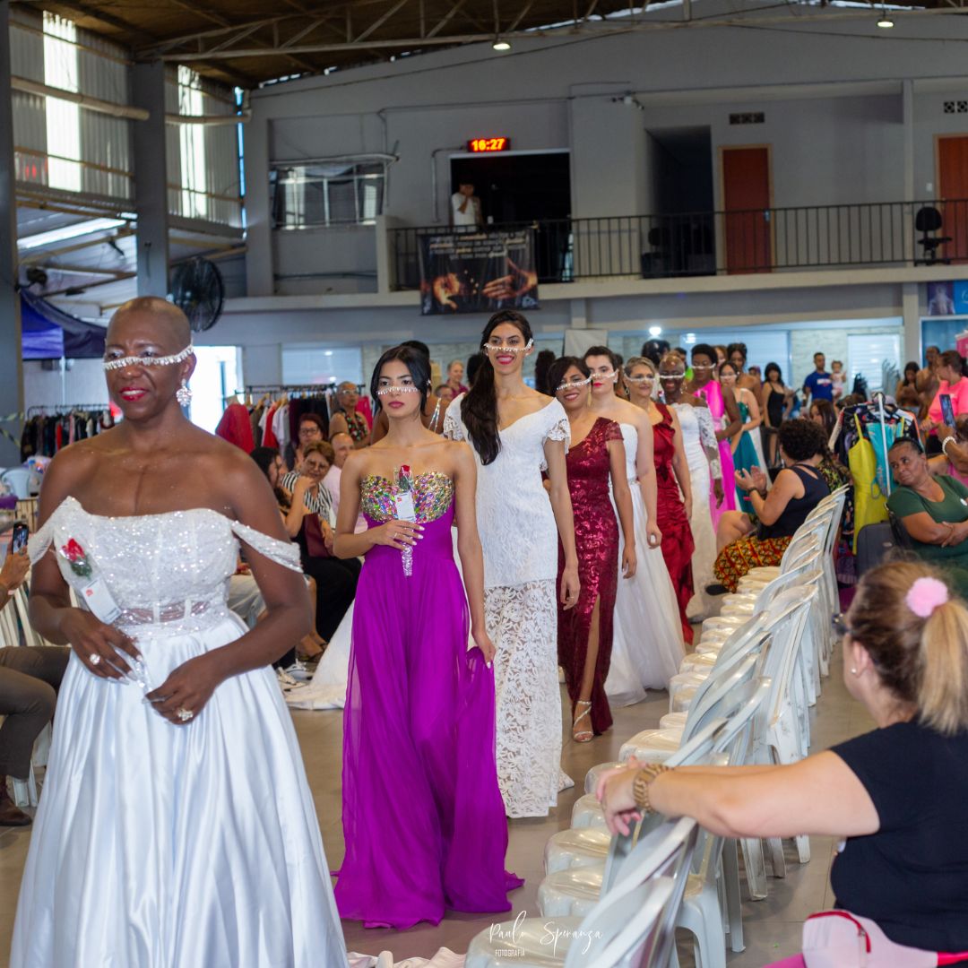 Desfile - Fevereiro - Edição Festas & Noivas